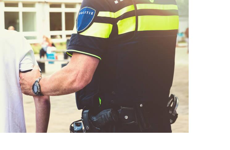 Preventief fouilleren foto