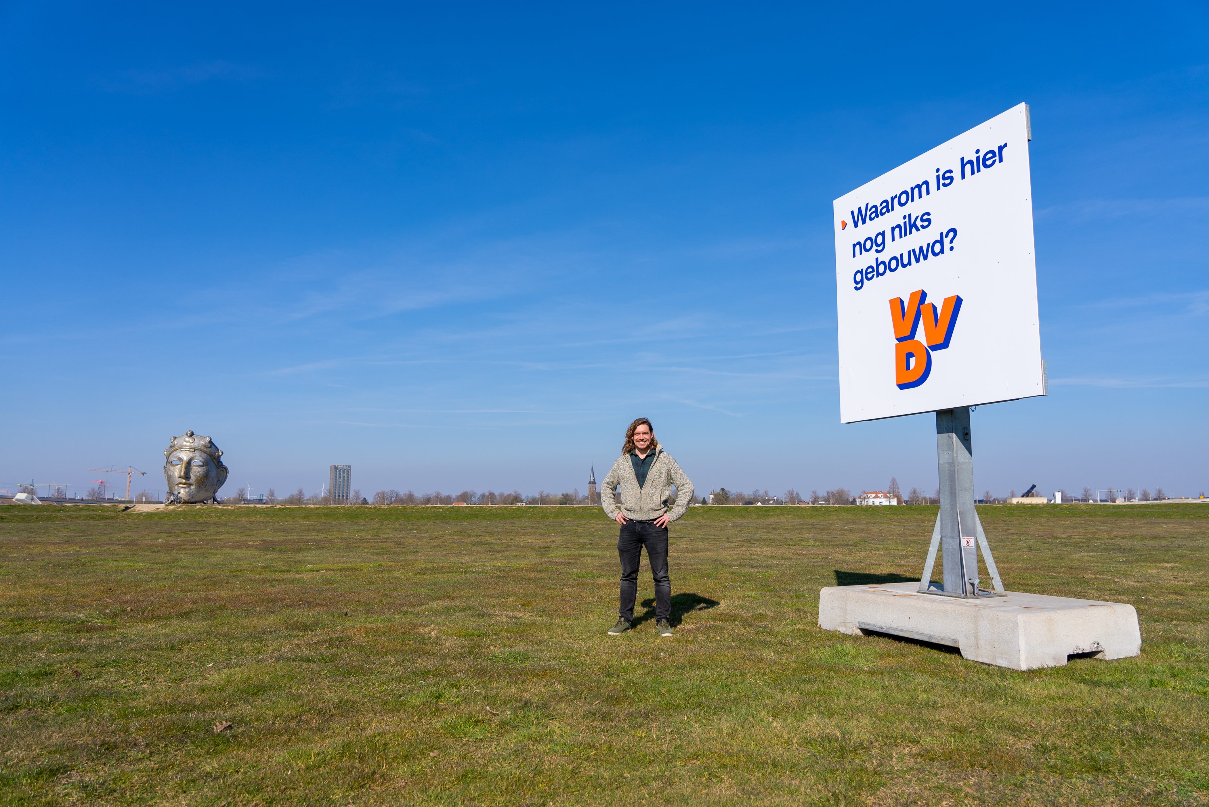VVD protesteert voor snellere woningbouw